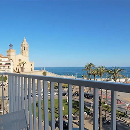 Wonderful 2 Bedroom In Apartment *
